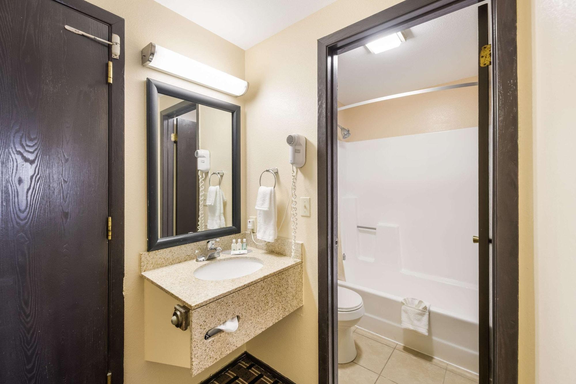 Quality Inn Clovis Exterior photo