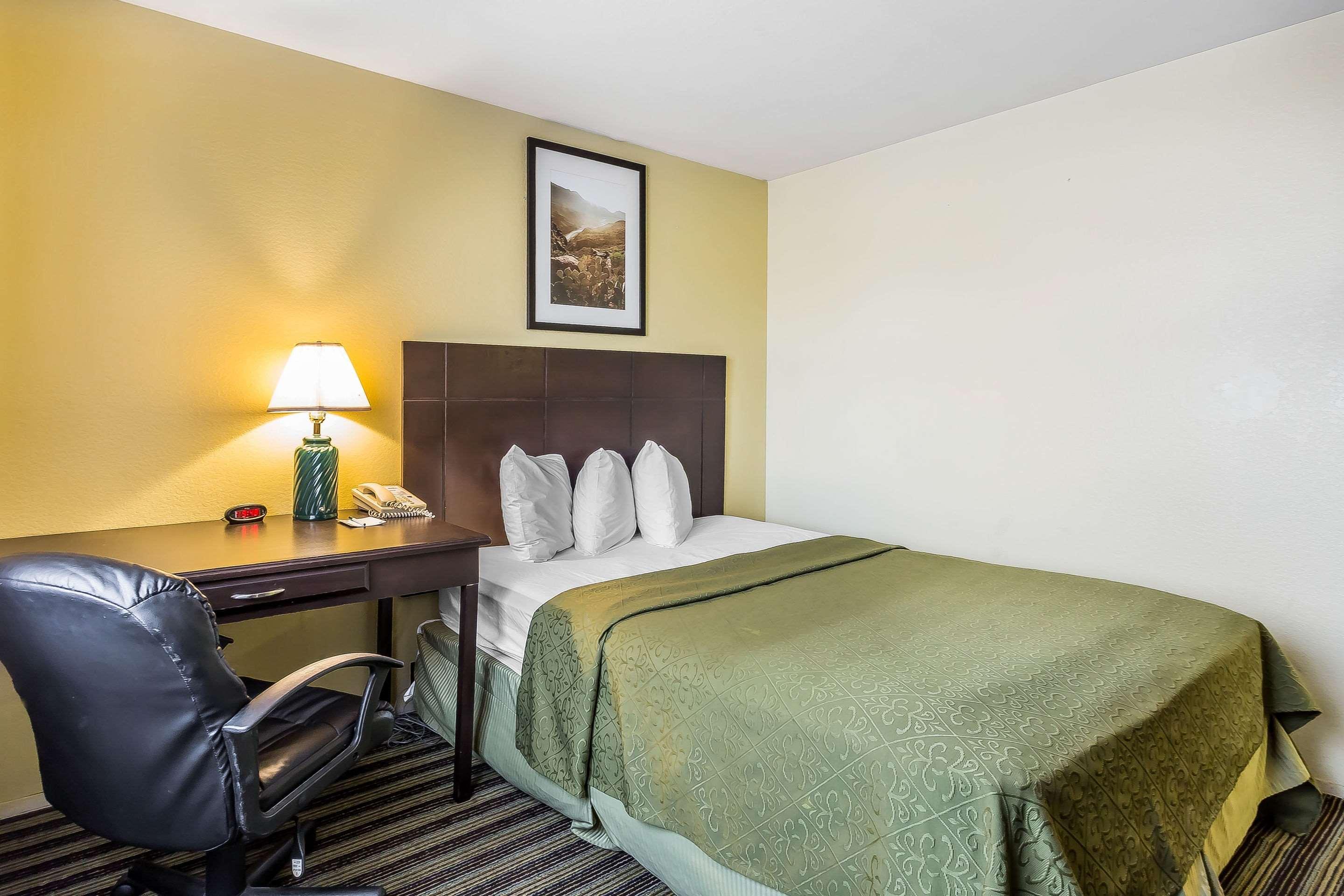 Quality Inn Clovis Exterior photo