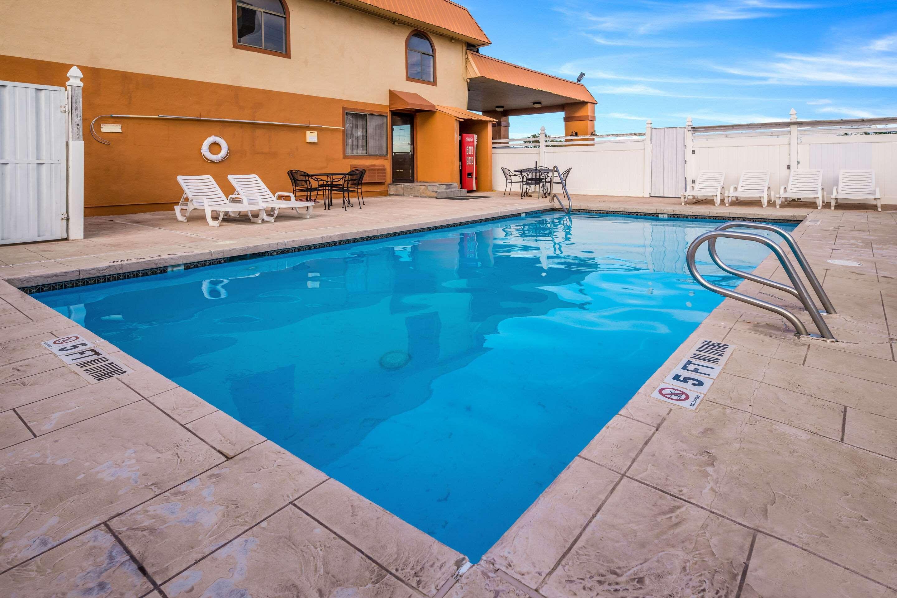 Quality Inn Clovis Exterior photo