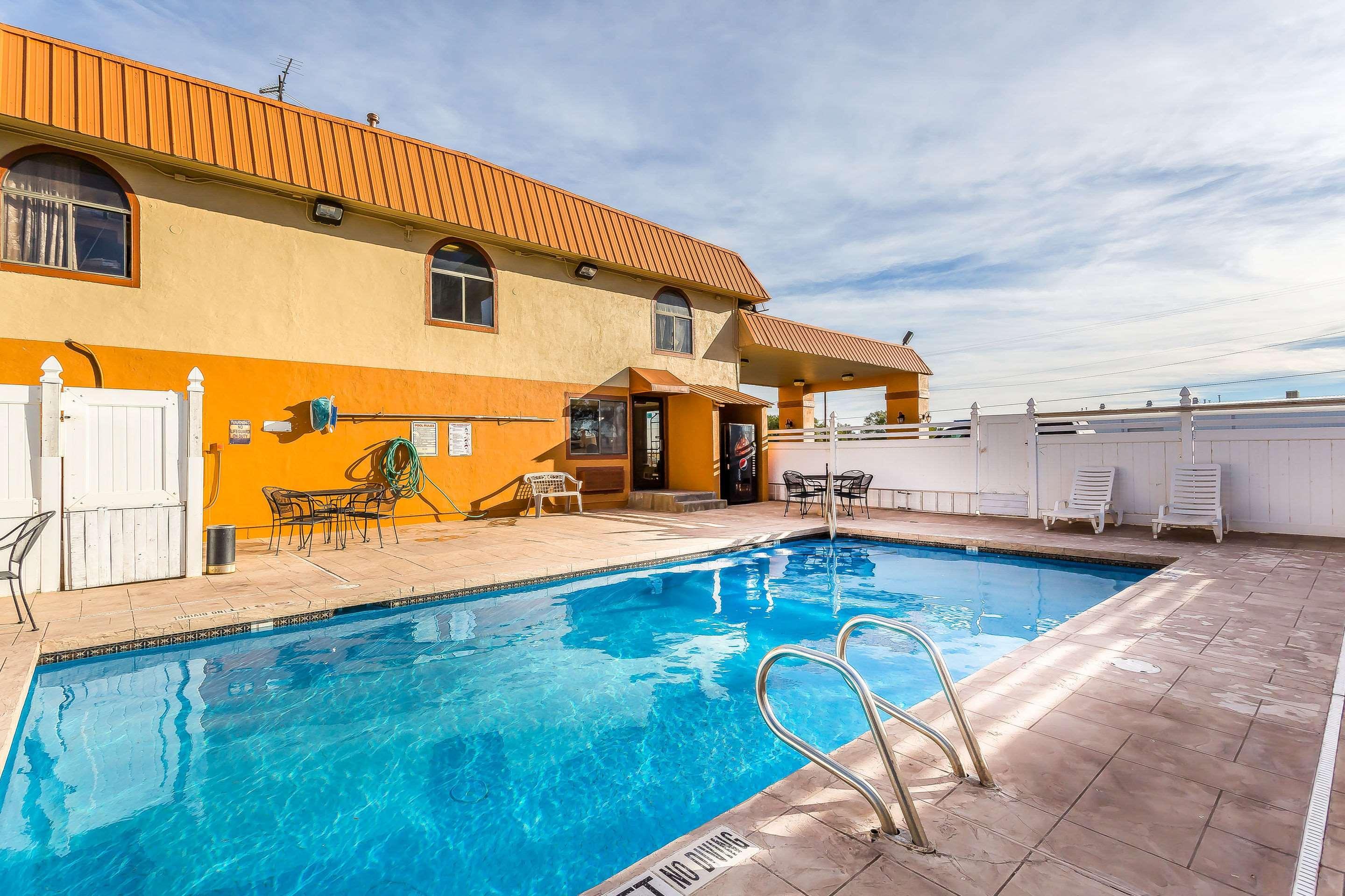Quality Inn Clovis Exterior photo