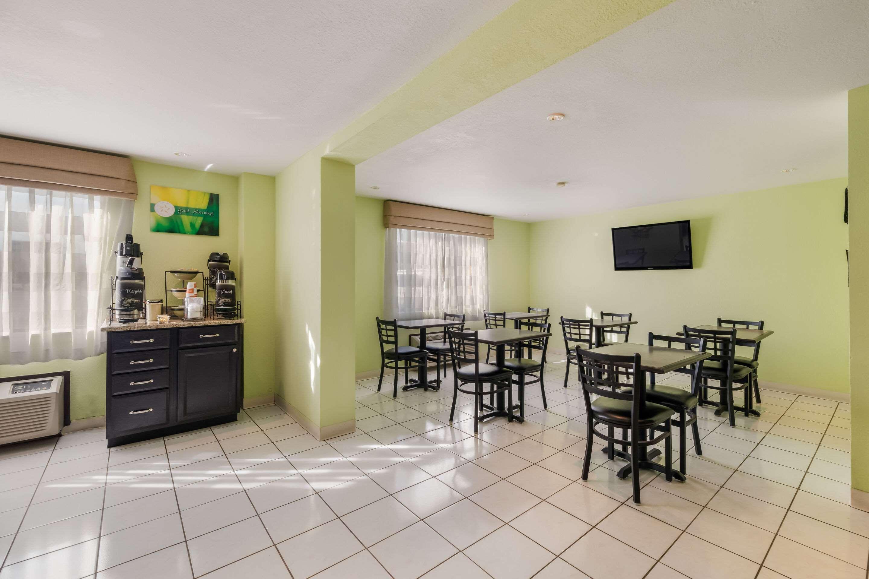 Quality Inn Clovis Exterior photo