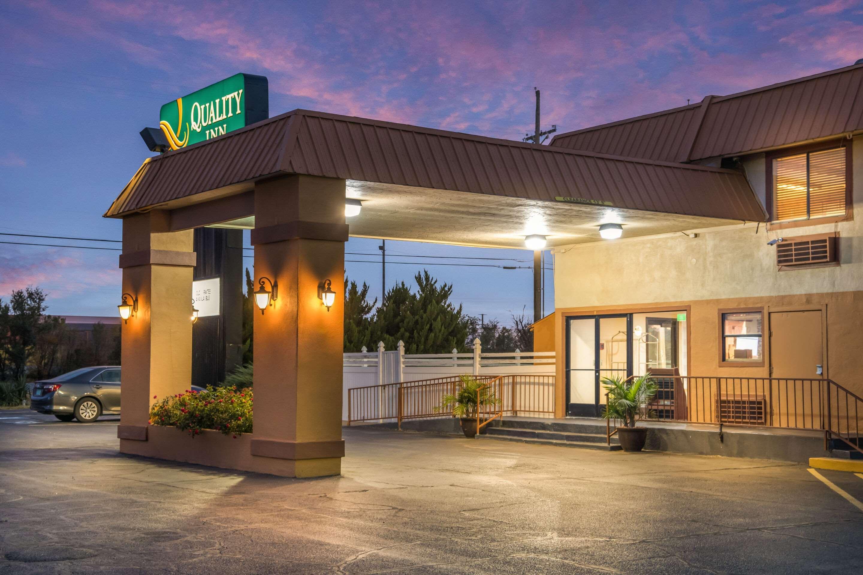 Quality Inn Clovis Exterior photo